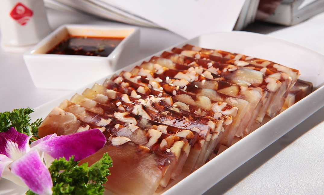 呂工機(jī)械皮凍灌裝生產(chǎn)線 助力傳統(tǒng)美食規(guī)模化量產(chǎn)